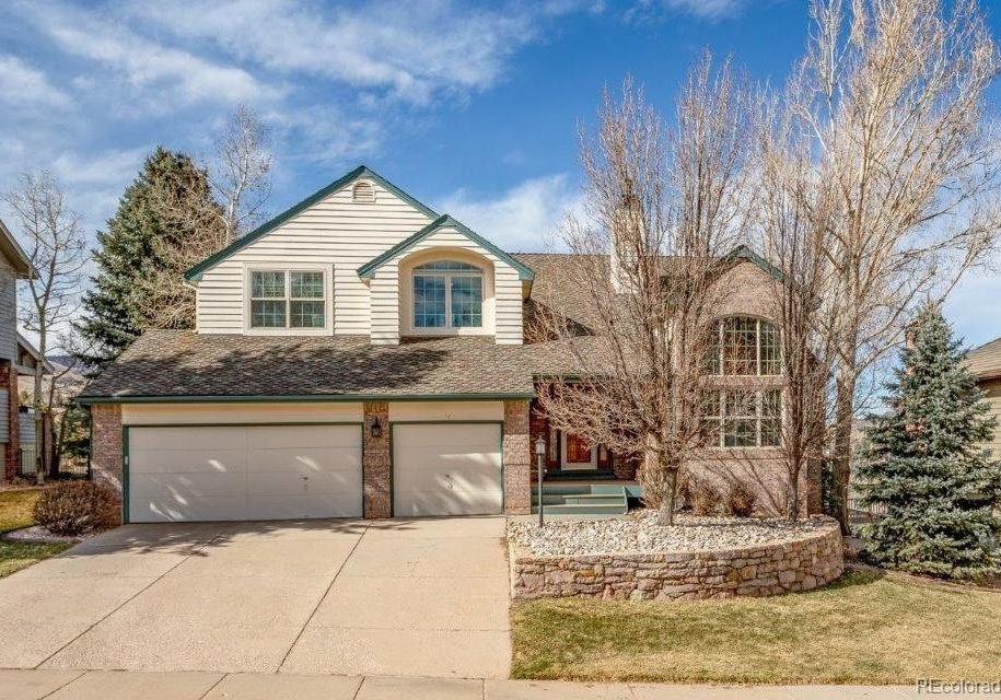 17 Amaranth Drive